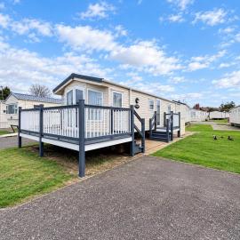 Homely Caravan With Decking At Manor Park, Hunstanton Ref 23036C