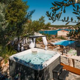 Tisno Resort