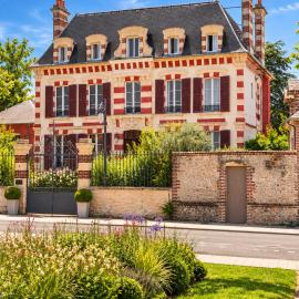 Demeure de Manneville - SPA - 1Km des plages de Cabourg، فندق في ديف-سو-مير