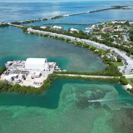 Crystal Waters - Waterfront Villa in Duck Key, hôtel à Duck Key