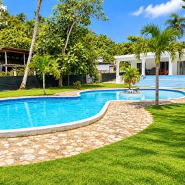 Villa avec piscine lagon à 10 minutes du centre, מלון בEl Limón