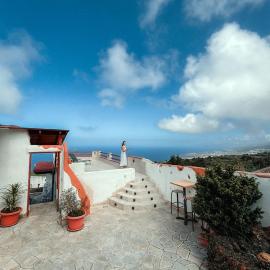 Casa in The Clouds, מלון בGenovés