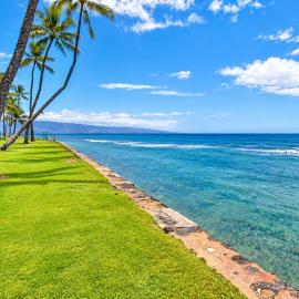 Beachfront • Pool + Hot Tub • Pickleball, Tennis
