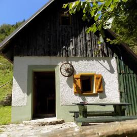 Holiday Home Na planini, hotel in Tolmin