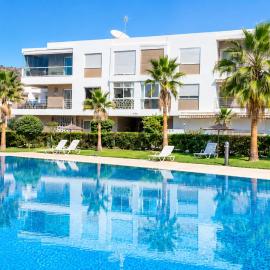Grand Appartement 3 Piscines et Parking près de la Plage et de Taghazout