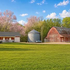 Secluded Farm Retreat Minutes to Hermann 77 Acres, hotel v destinaci Hermann