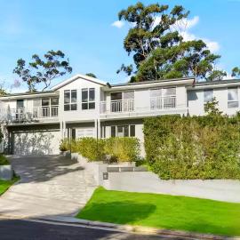 1B house beachside comfy stay, hótel í Collaroy