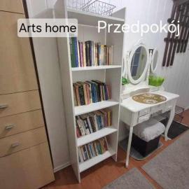 ,,Arts Home,, ,ZAPRASZAM możliwość bezpłatnego parkowania,blisko las,przyroda, centrum kardiologii,centrum zdrowia dziecka,centrum szkoleniowe,trasa na Lublin,Ukrainę,mieszkanie przestronne,czyste,spokojna okolica,blisko Aldi,Lidl,Żabka,Rossmann,pkp, ztm, hotel v Varšavi