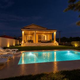 Winahost Casa familiar con piscina, hotel v destinaci Santa Eulalia de Ronsaná