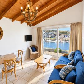 Harbour Haven: Spectacular Views