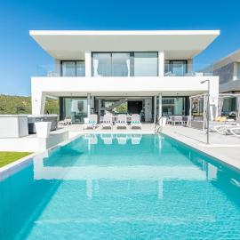 Villa Olivia, хотел в Манилва