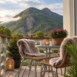 Ferie i trappeparadiset ved Rørsethornet i Midsund, hotell i Midsund