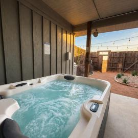 Wine Country Hot Tub, BBQ & Pool Near Wineries