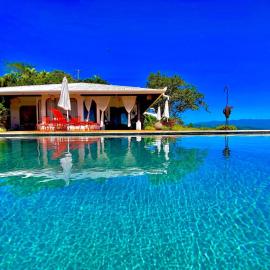 Atenas Villa with Private Infinity Pool and Mountain Views