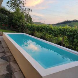 Villa Laura AGRITURISMO & WINE RESORT, khách sạn ở Castellinaldo