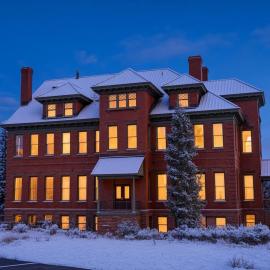 Beautiful Mountain Views in Iconic Building, hotell i Leadville