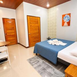 Velamira Apartment - Port Barton