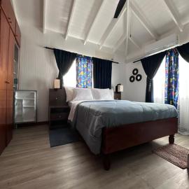 Eko Cozy Guest House, hotel din Saint John's