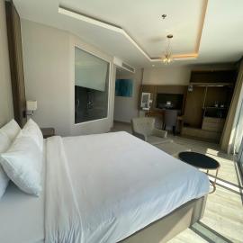 Solaria Grand Oceanfront Suites