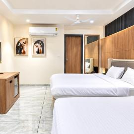 Hotel Crown Palace, hotel v mestu Surat