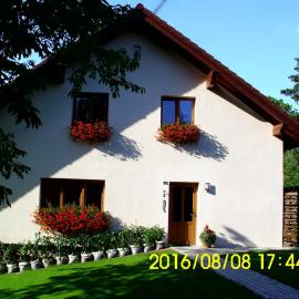 Apartmány nad Otavou, Hotel in Zvíkovské Podhradí