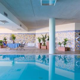 Villa Belvedere San Bartolo by PosarelliVillas, hotel en Cereto