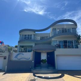 Oceansnest Guest House, hotel u gradu Bloubergstrand