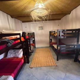 DADA SURF HOSTEl