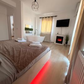 Luxury Studio Craiova -Fireplace & Bathtub