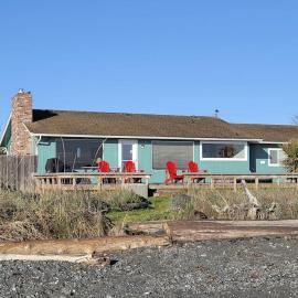 3 Crabs Beach House, hotel in Sequim