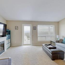 Top Floor - All The Views - 2 Bed 2 Bath Apartment in Westport