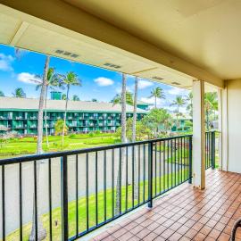 Kauai Beach Villas E5, hotelli kohteessa Lihue