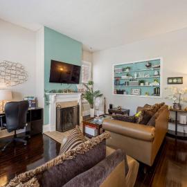 Bright Augusta Vacation Rental, 2 Mi to Riverwalk!, хотел в Огъста