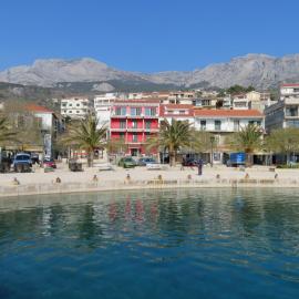 Casa Rosada, hotel u gradu Podgora