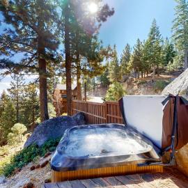 Dog-friendly mountain retreat with private hot tub fireplace & views sleeps 8