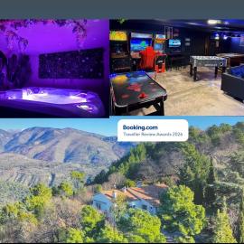 Berre-les Alpes में, होटल Domaine Le Rocher d Argent avec Piscine Extérieur ,Jacuzzi Intérieur et Salle de jeux