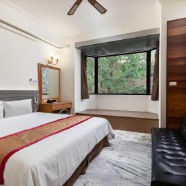 Hu Shan Hot Spring Hotel, hotel di Taian