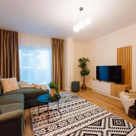 Glow Apartments near Hiperbara with parking