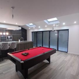 Stylish Widnes Stay, Explore Liverpool and Chester