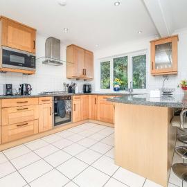 Spacious 3-Bed Home in Dorridge Near NEC & BHX