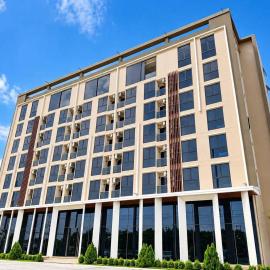 T-One Grand Hotel, хотел в Samut Sakhon