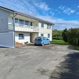 House close to Kjevik Airport with good parking possibilities