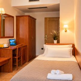Jole Beach Hotel