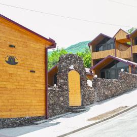 EKA Resort Goris Center