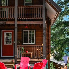 Whiskey Jack, 4 Bedroom Cabin with Outdoor Firepit, hotel a Sunshine Valley