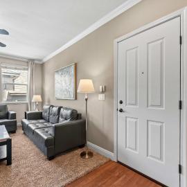 Spacious 2BR Reno Suite · Spring Mountain Views, hotell i Reno