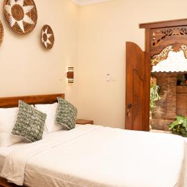 Ananda House