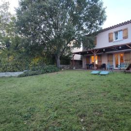 Maison avec grand jardin à Salernes