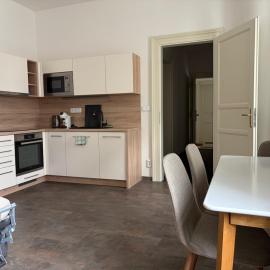 Pearl Bee Deluxe Suites