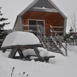The ZzzzMoose 2 0 Camping Cabin, viešbutis mieste Birch Plain